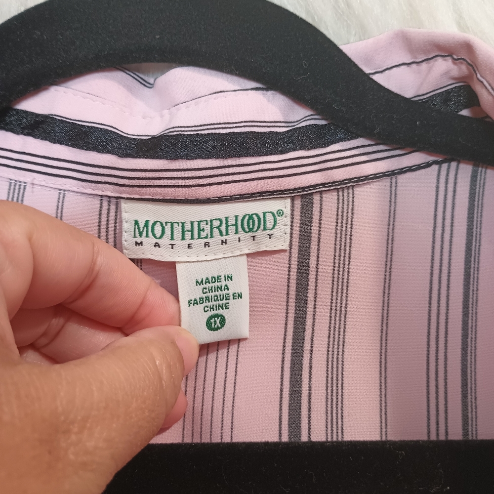 Motherhood Maternity Pink and Black Long Sleeve V-neck Striped Top Size 1X - Picture 13 of 13